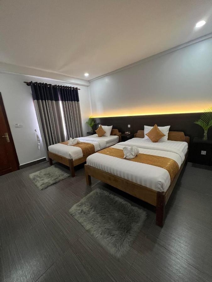 Hotel The Moon Kampot Boutique Exterior foto